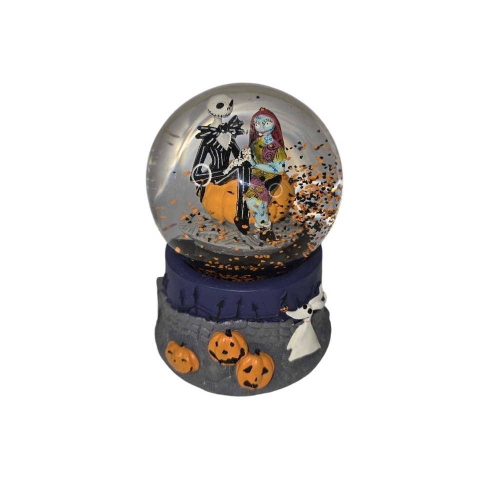 Disney The Nightmare Before Christmas Music Snow Globe Sally  Jack Wind Up Works